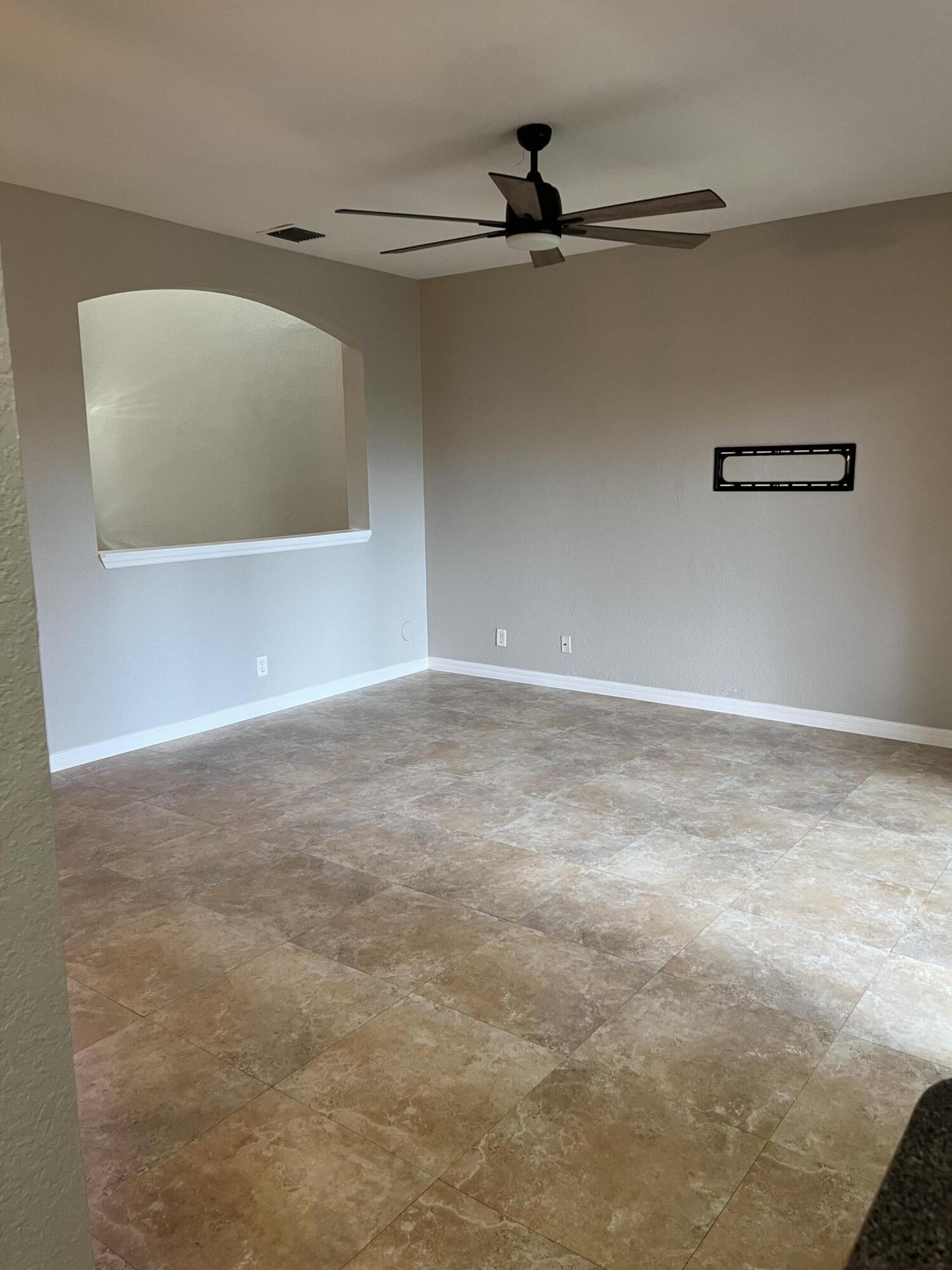 SUNRISE GOLF VILLAGE SECTION 24 - Residential Lease