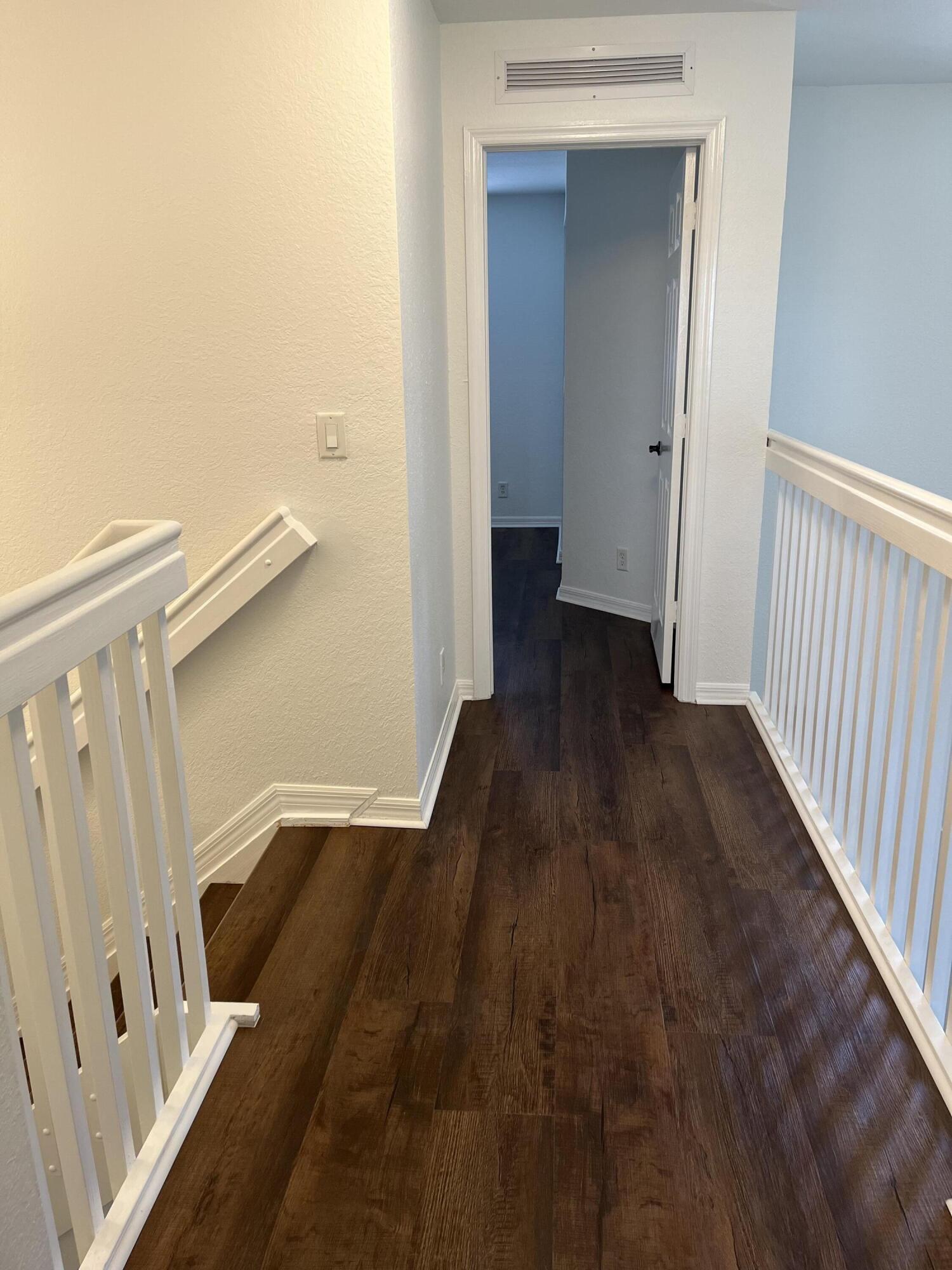 SUNRISE GOLF VILLAGE SECTION 24 - Residential Lease