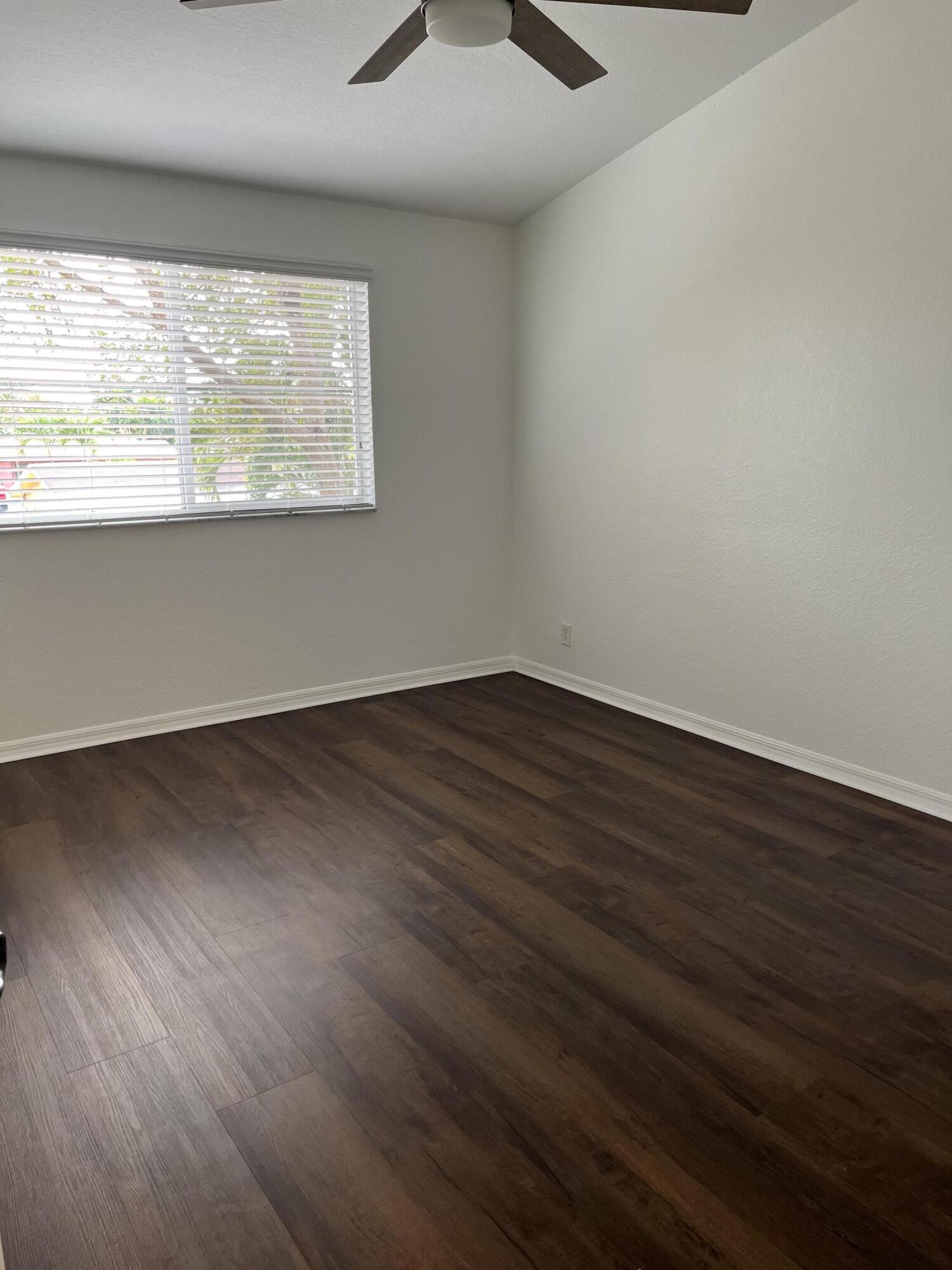 SUNRISE GOLF VILLAGE SECTION 24 - Residential Lease