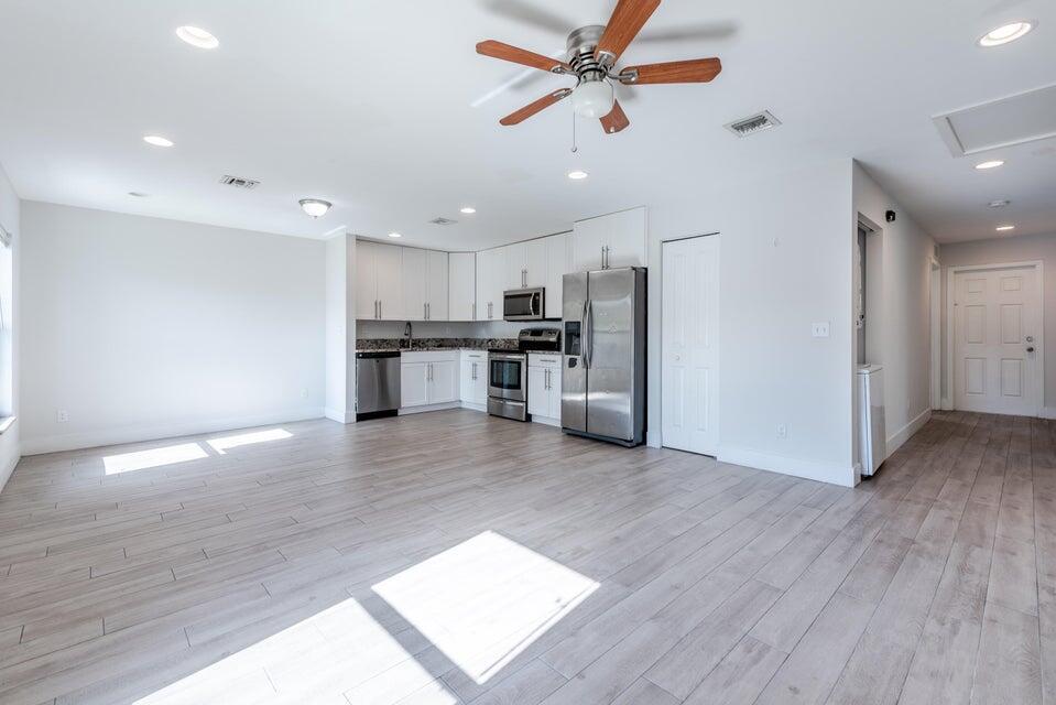 MERLIN PARK REVISED - Residential Lease