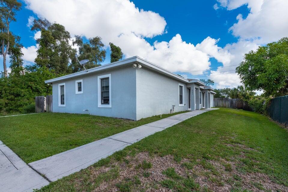 MERLIN PARK REVISED - Residential Lease