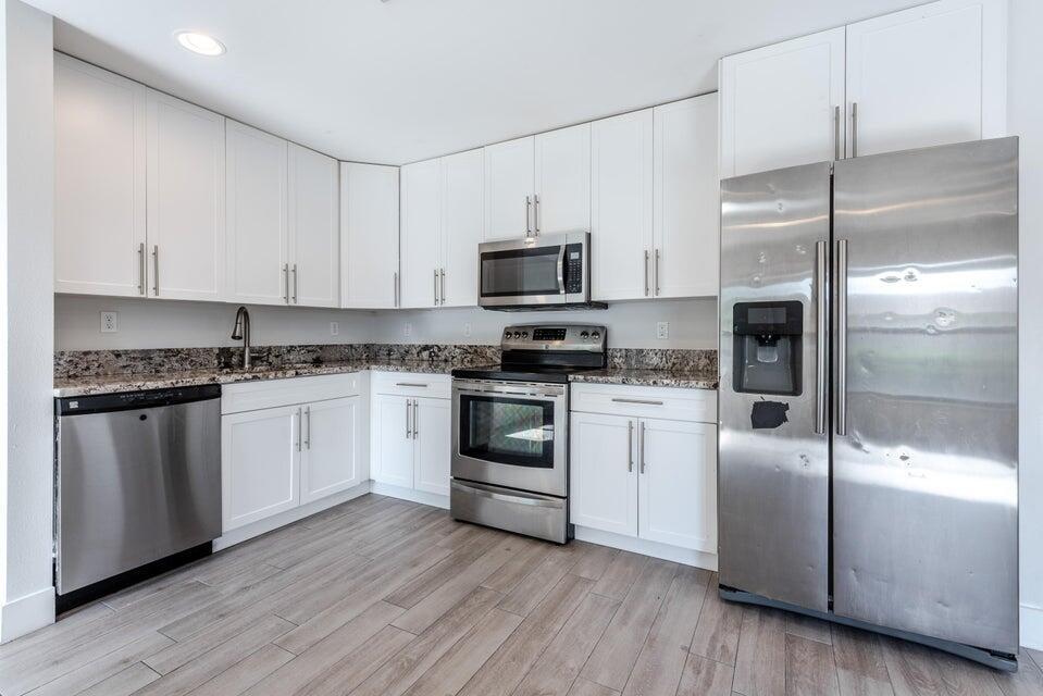 MERLIN PARK REVISED - Residential Lease