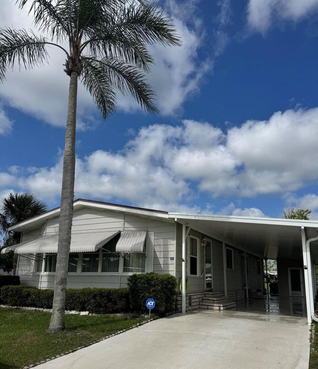 Photo of 82 Ipanema Way, Fort Pierce, FL 34951 (MLS # R11079410)