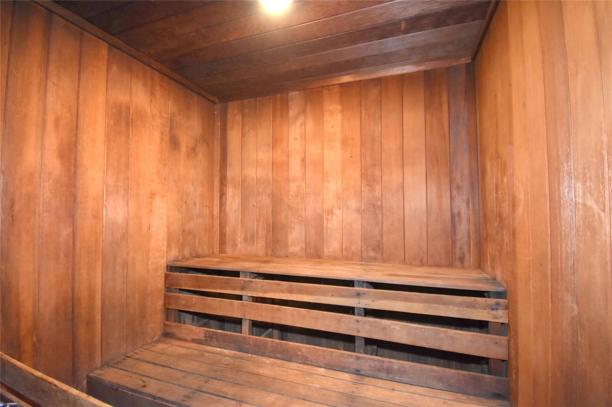 Crystal Lake 4th Sec 66-1 - Residential Lease