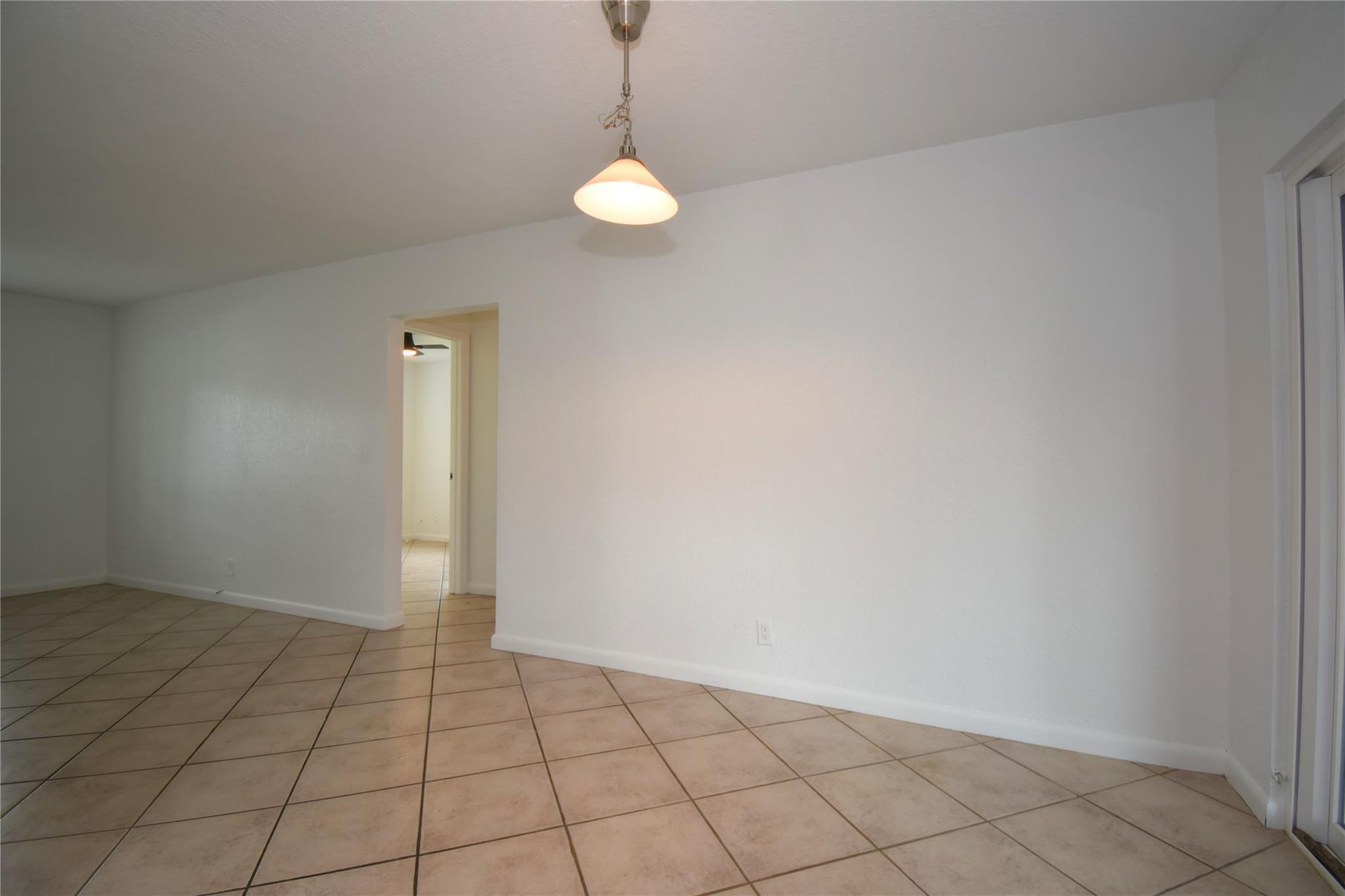 Crystal Lake 4th Sec 66-1 - Residential Lease