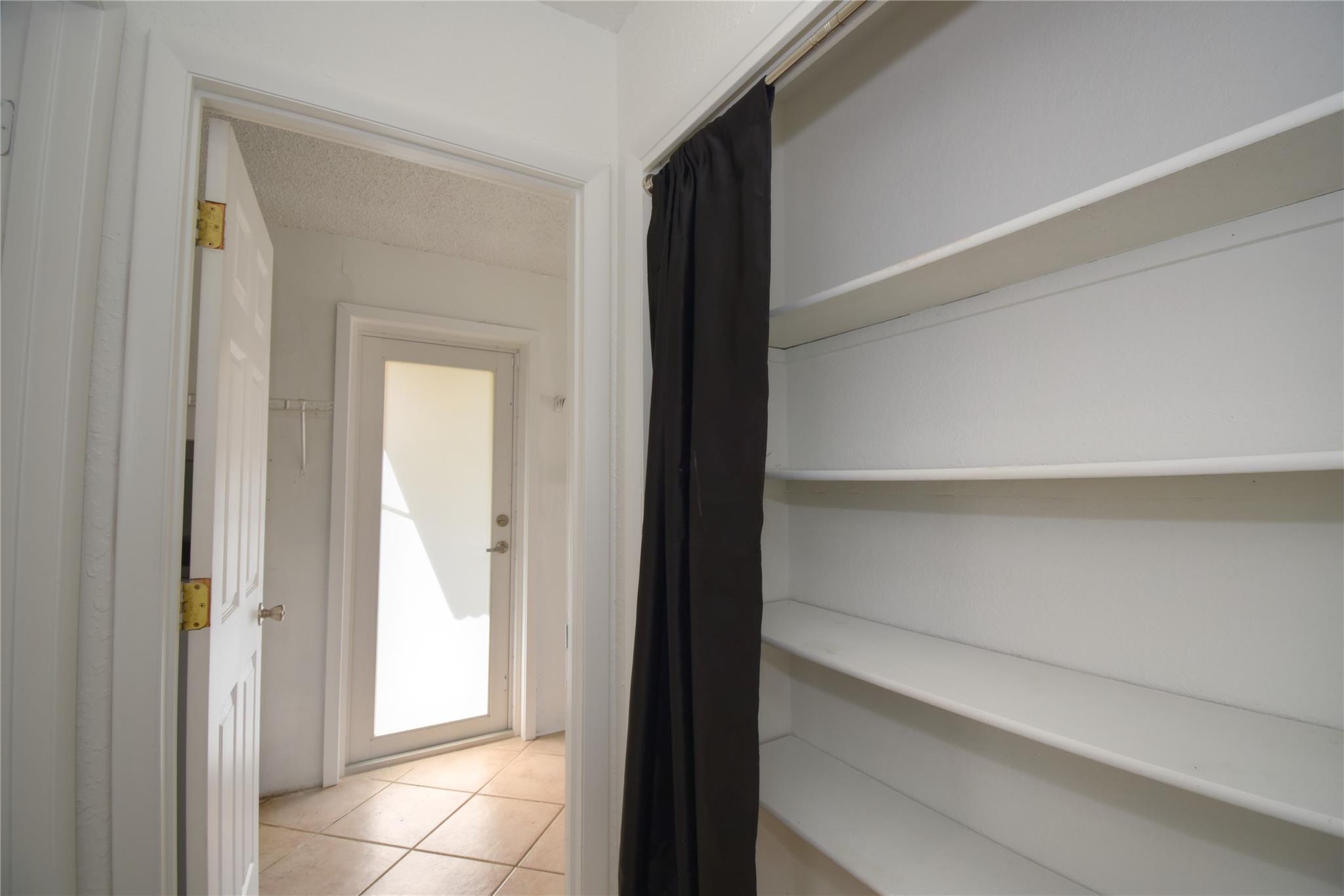 Crystal Lake 4th Sec 66-1 - Residential Lease