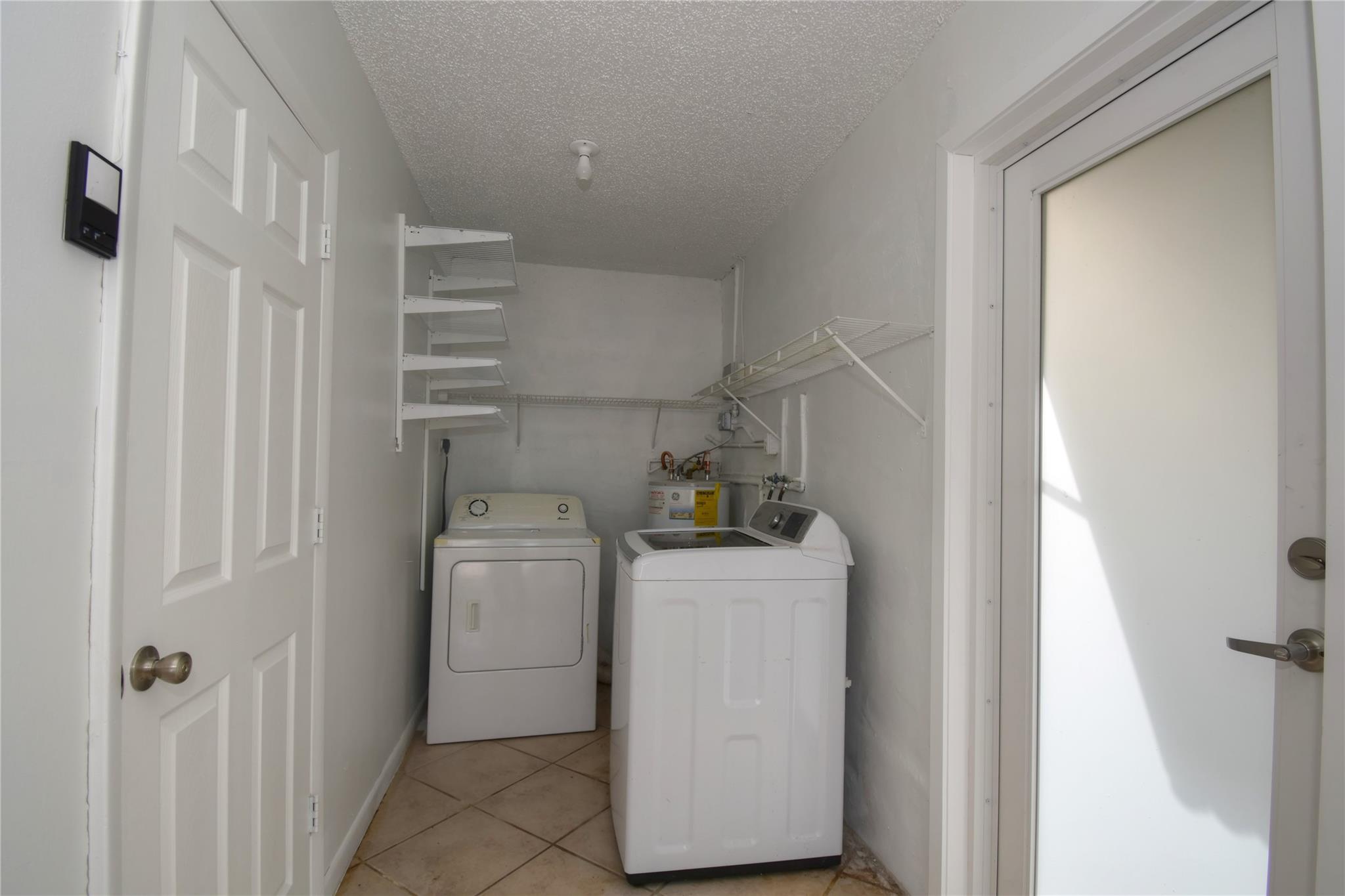 Crystal Lake 4th Sec 66-1 - Residential Lease