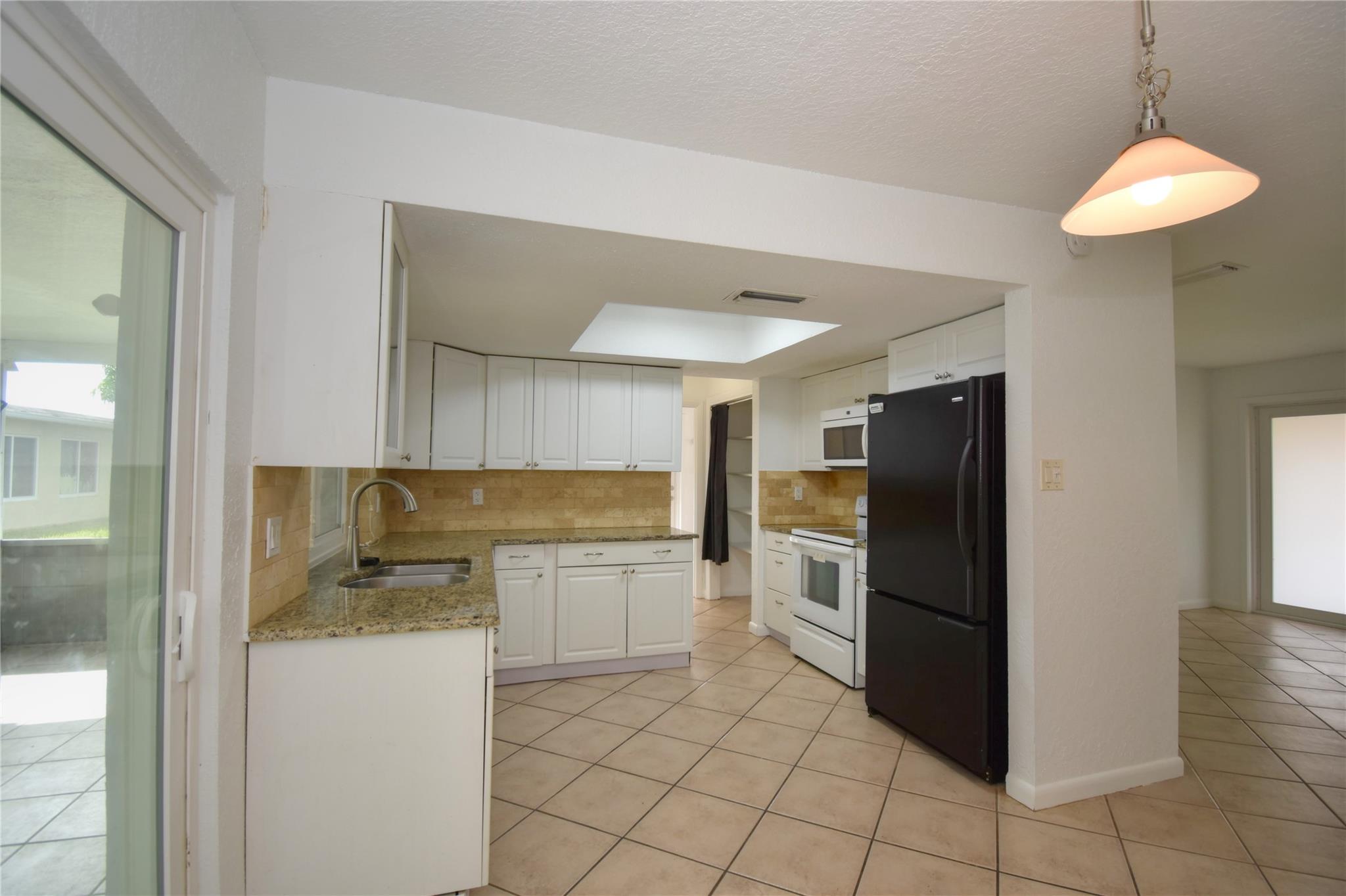 Crystal Lake 4th Sec 66-1 - Residential Lease