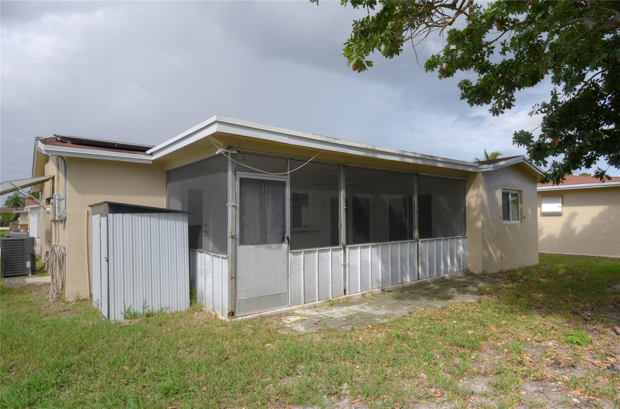 Crystal Lake 4th Sec 66-1 - Residential Lease