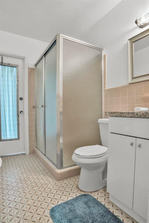 Country Club Homes 38-13 - Residential