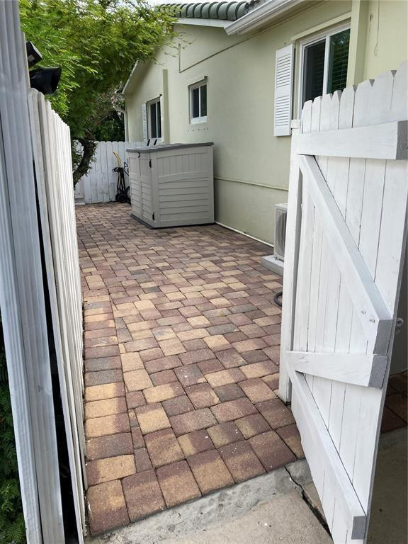 Country Club Homes 38-13 - Residential