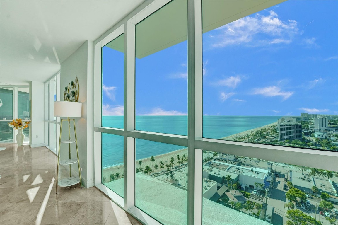 Las Olas Beach Club - Residential Lease