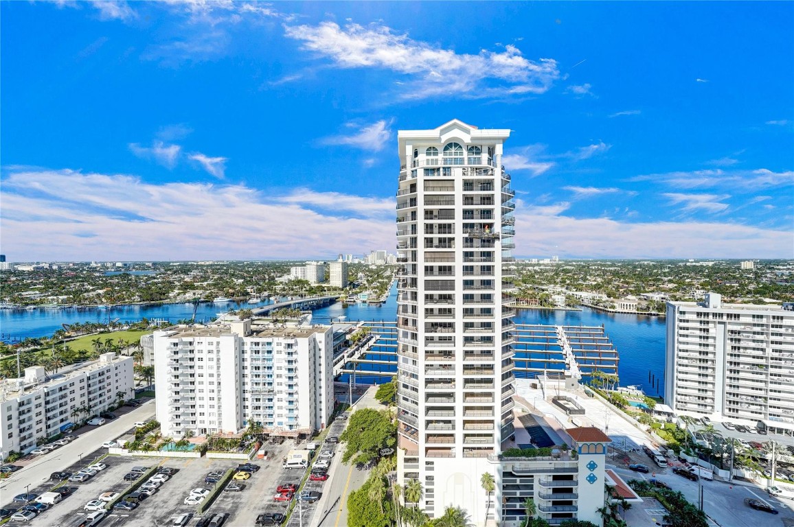 Las Olas Beach Club - Residential Lease