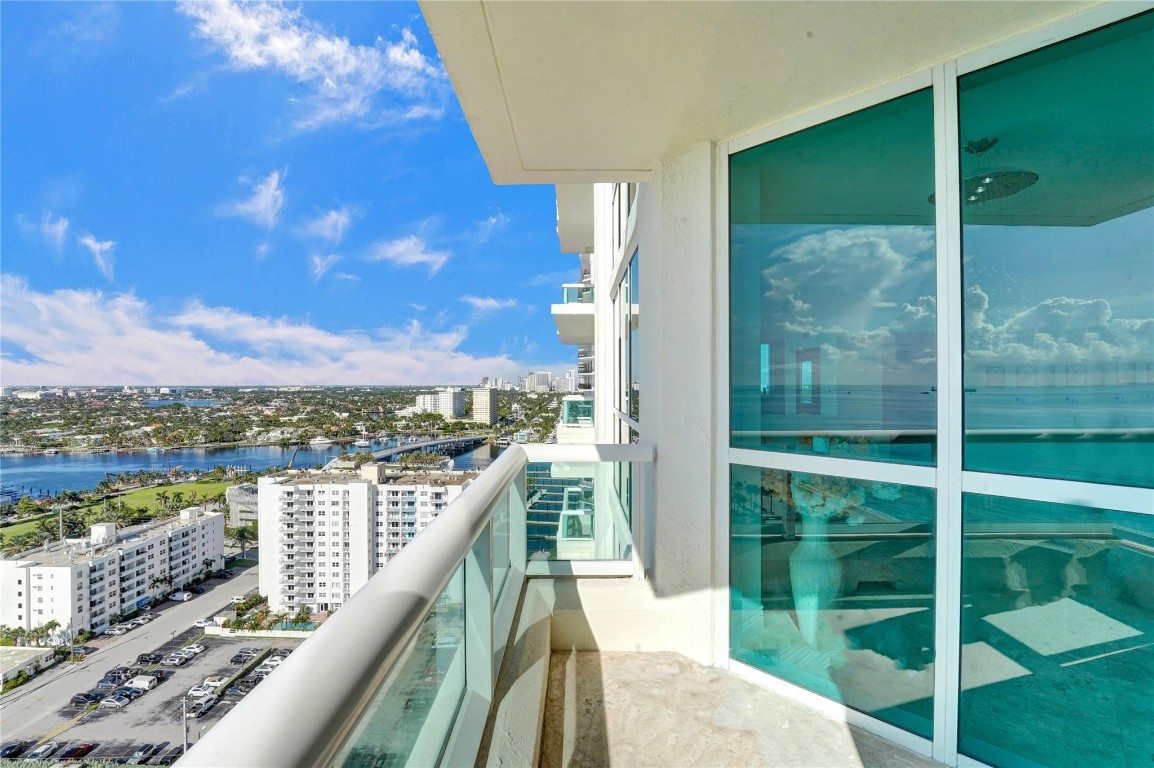 Las Olas Beach Club - Residential Lease