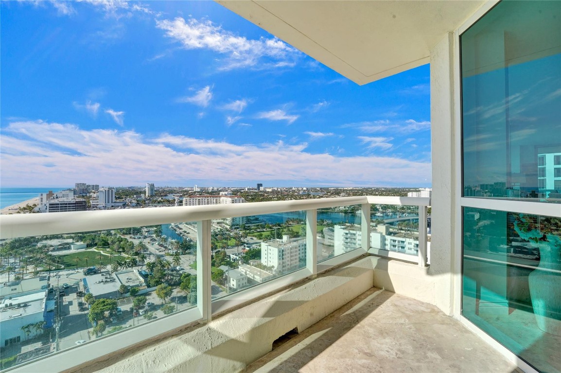 Las Olas Beach Club - Residential Lease