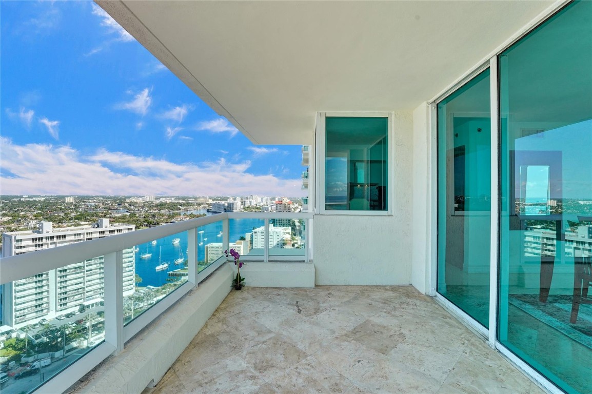 Las Olas Beach Club - Residential Lease