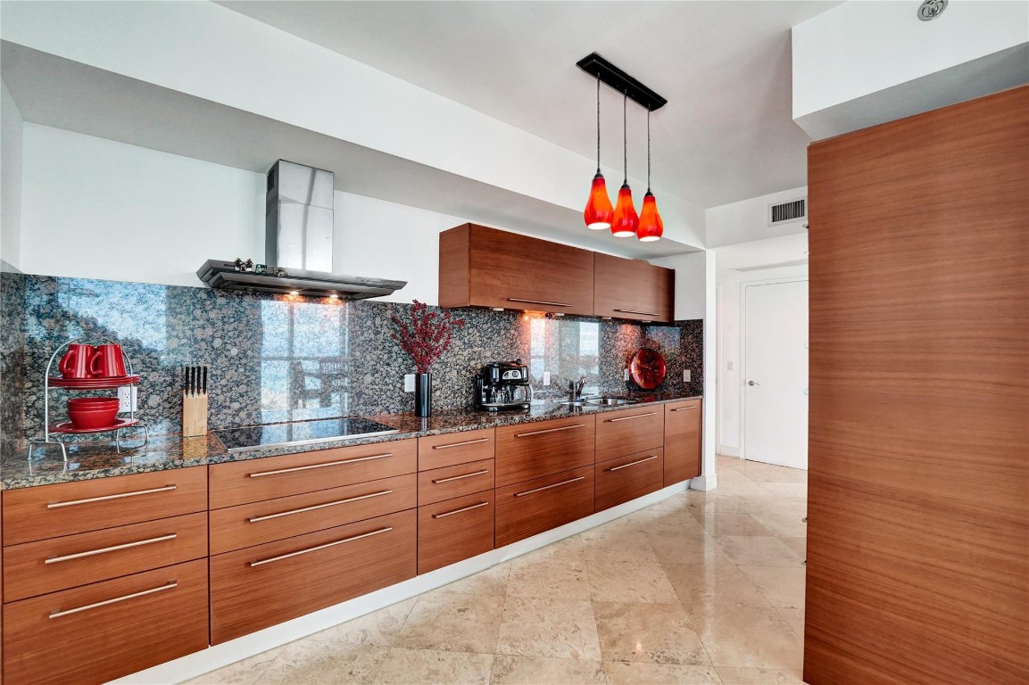 Las Olas Beach Club - Residential Lease