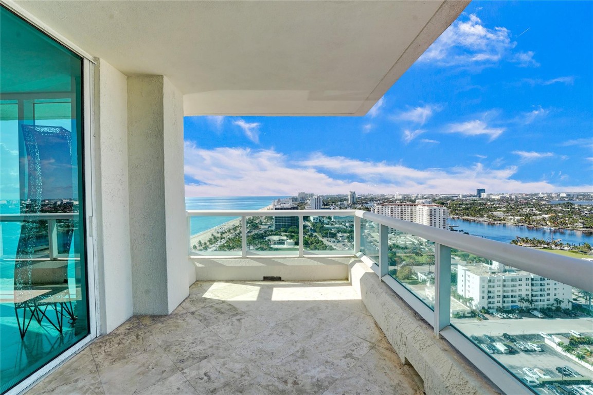 Las Olas Beach Club - Residential Lease