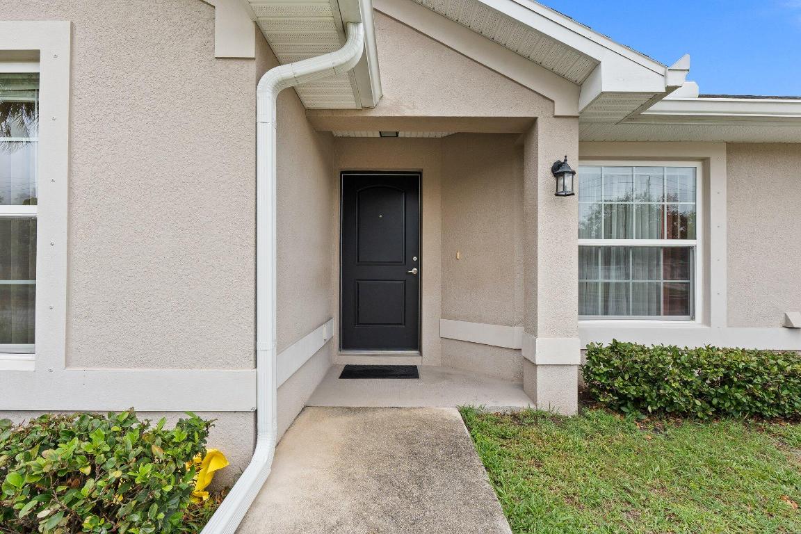 PORT ST LUCIE SECTION 13 - Residential