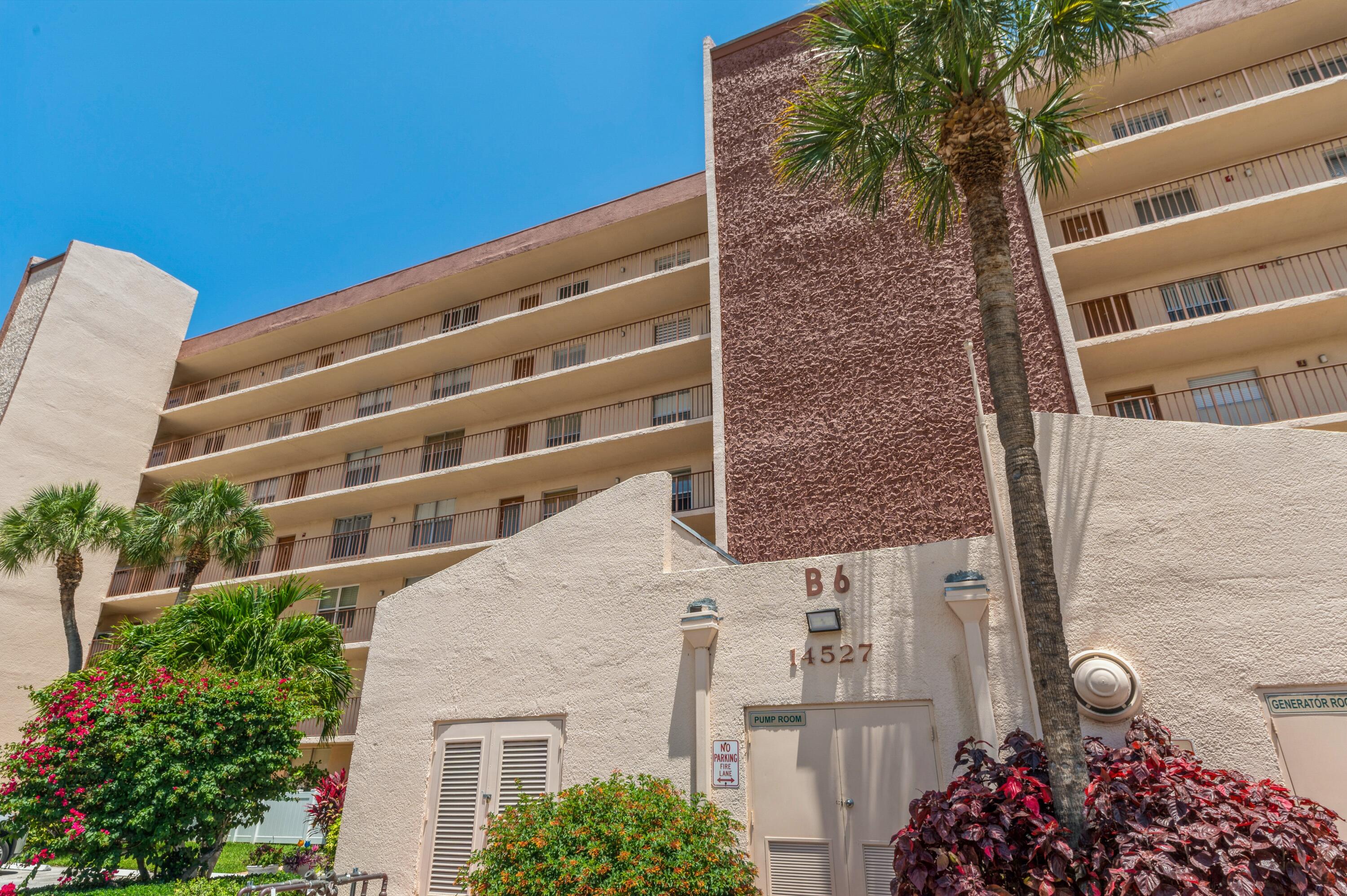 VILLAGES OF ORIOLE BONAIRE - Residential