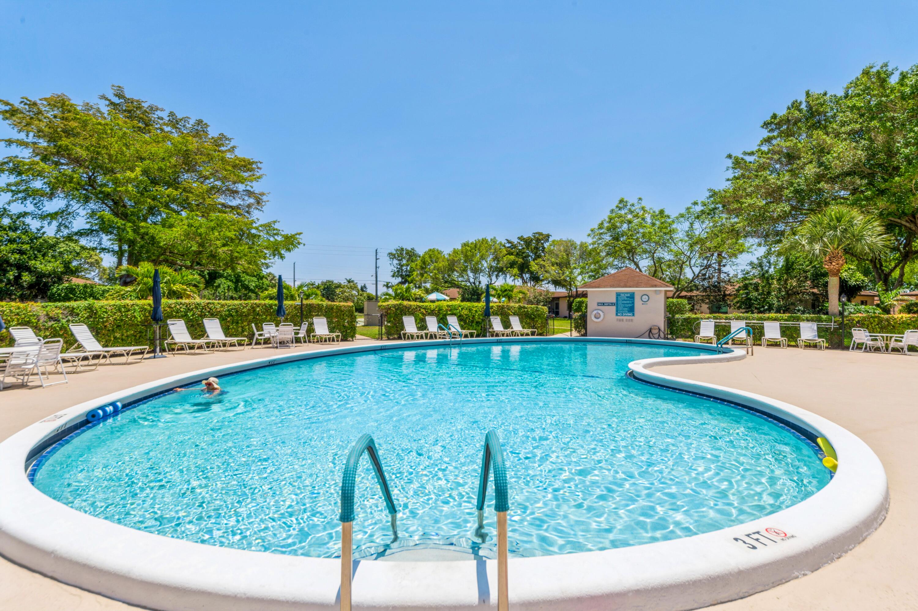 VILLAGES OF ORIOLE BONAIRE - Residential