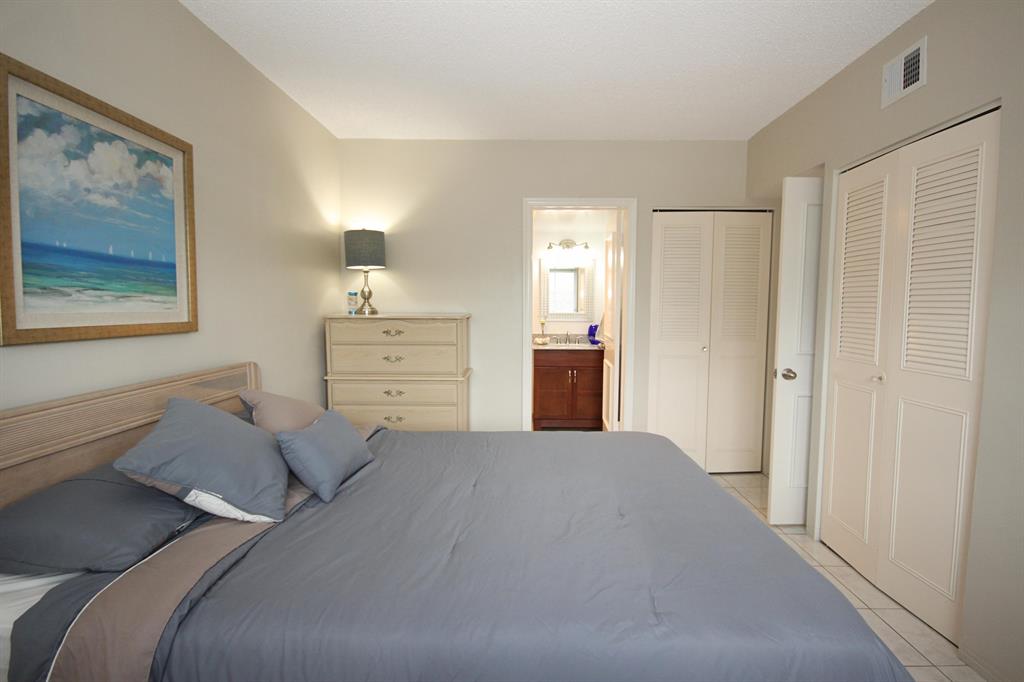 TROPIC HARBOR - Residential