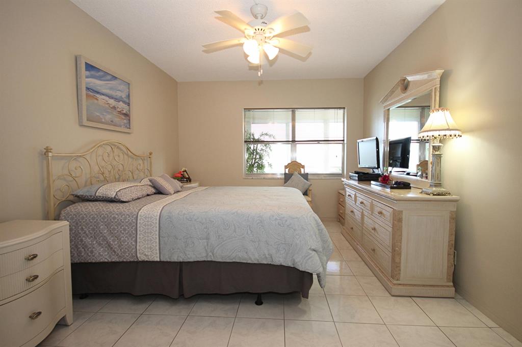 TROPIC HARBOR - Residential