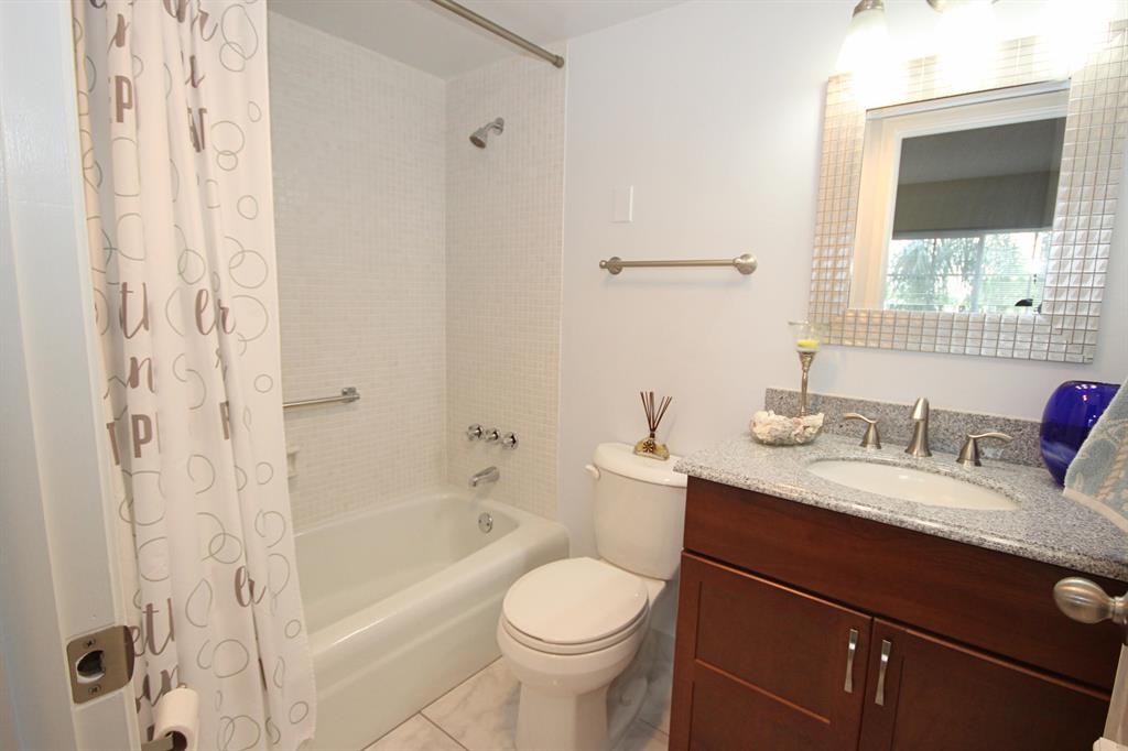 TROPIC HARBOR - Residential