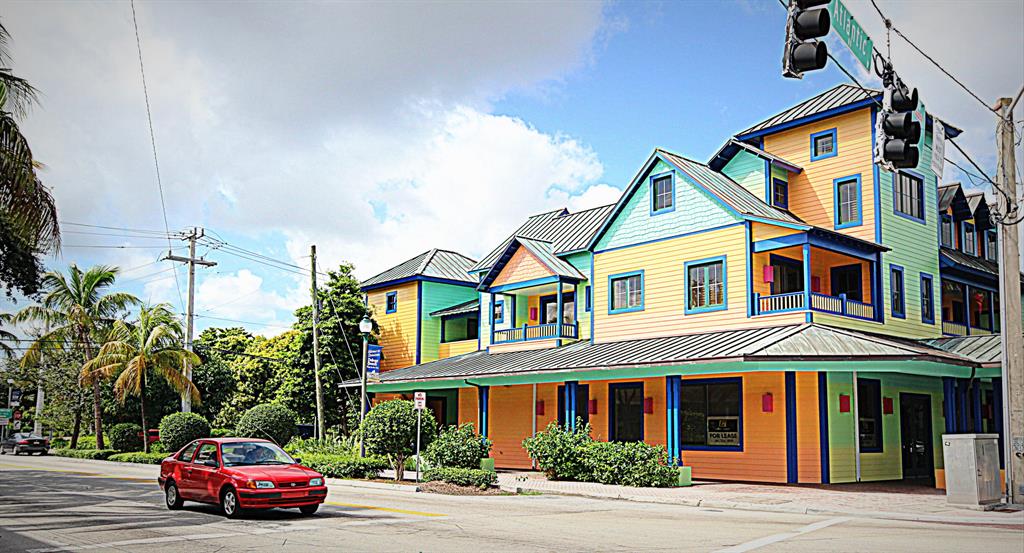 TROPIC HARBOR - Residential