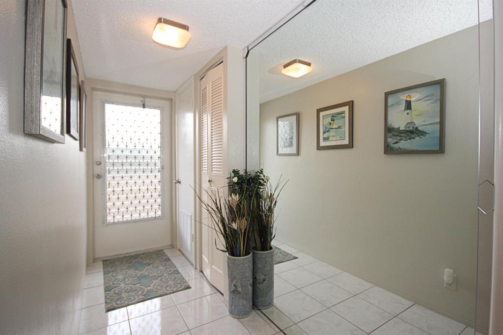 TROPIC HARBOR - Residential