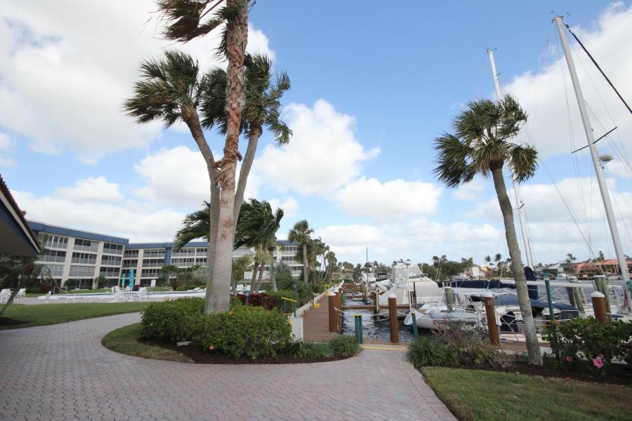 TROPIC HARBOR - Residential