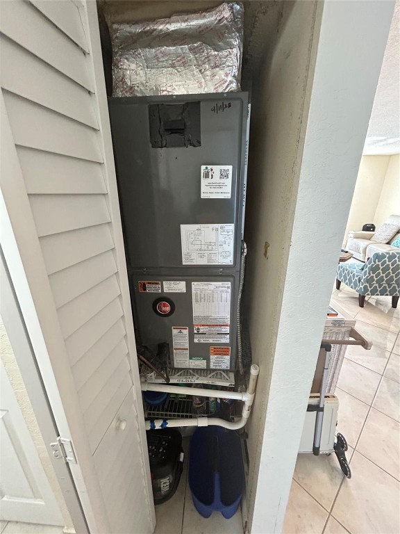 PALM SPRINGS 2 - Residential