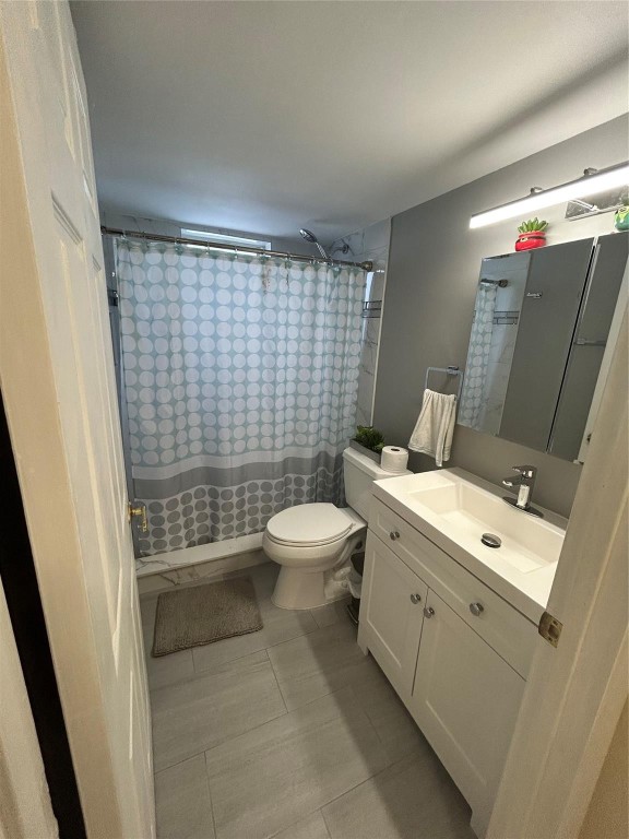 PALM SPRINGS 2 - Residential