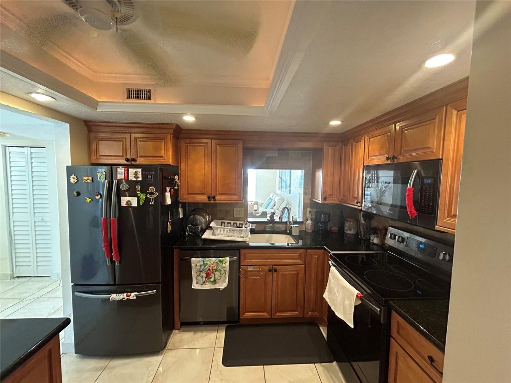 PALM SPRINGS 2 - Residential