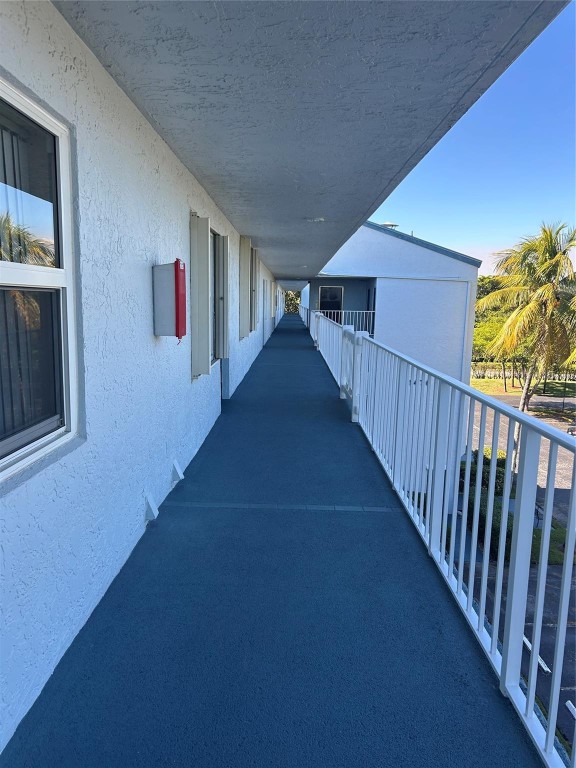 PALM SPRINGS 2 - Residential