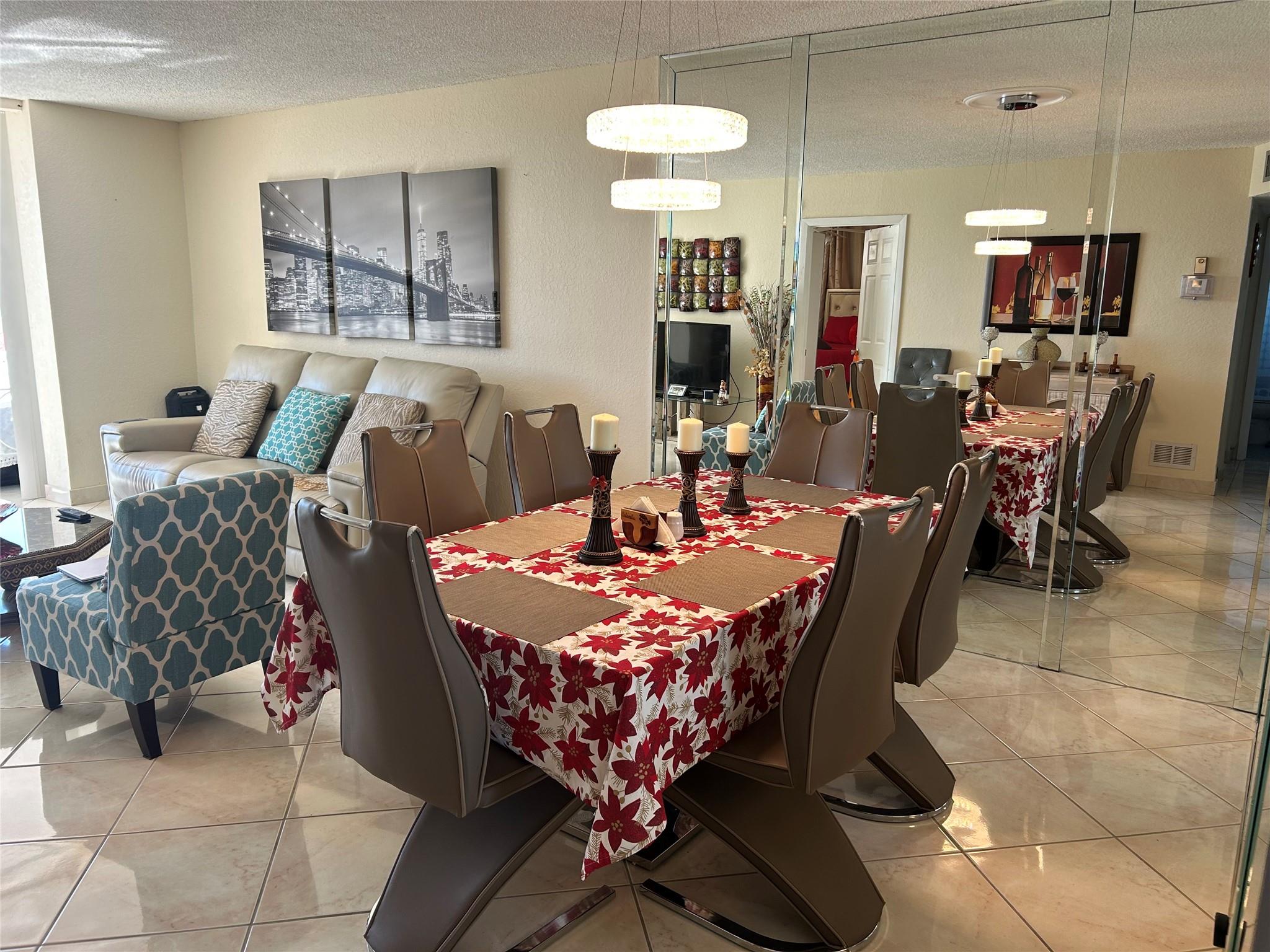 PALM SPRINGS 2 - Residential