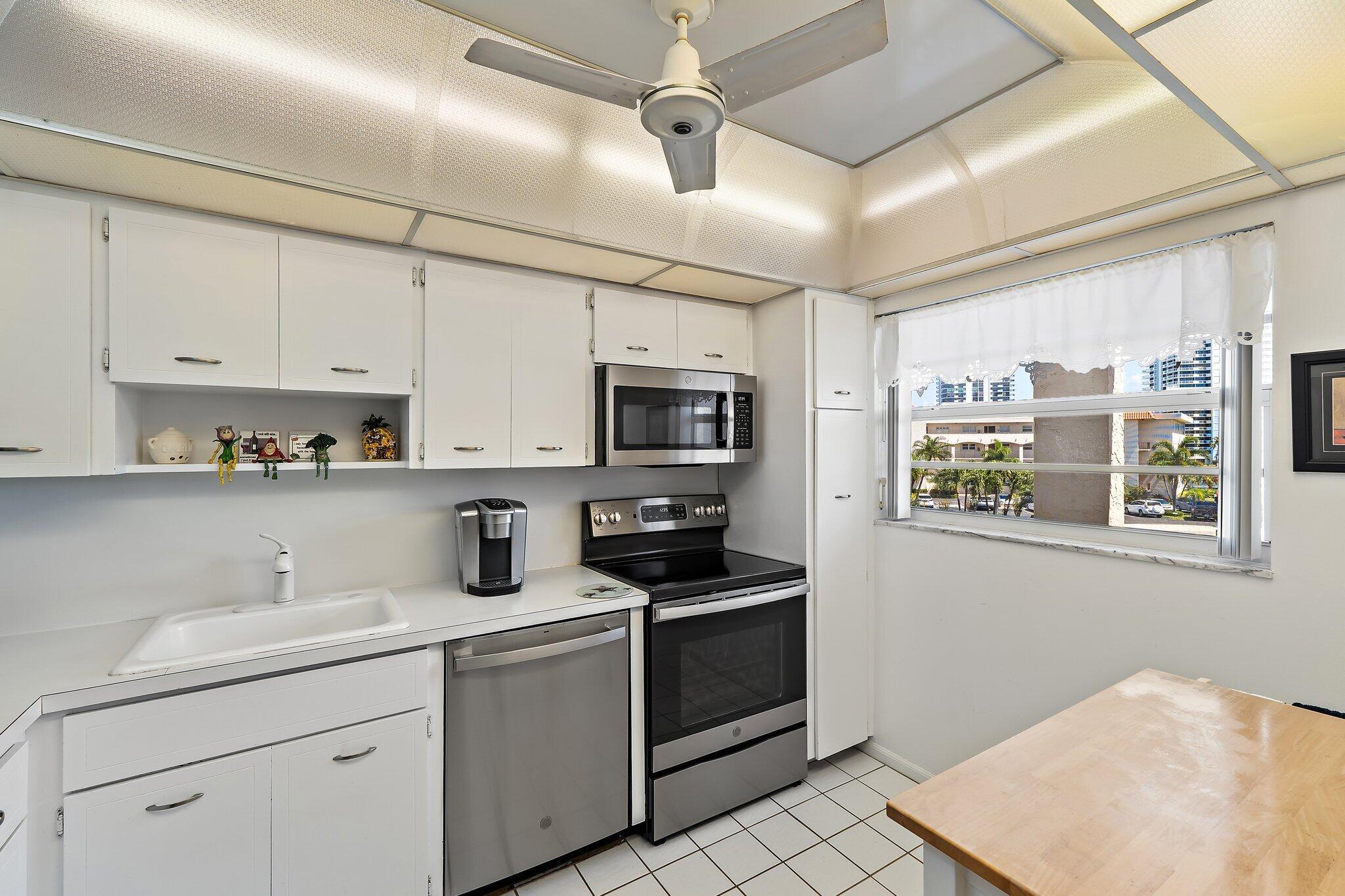 PORTS O CALL CONDOS - Residential