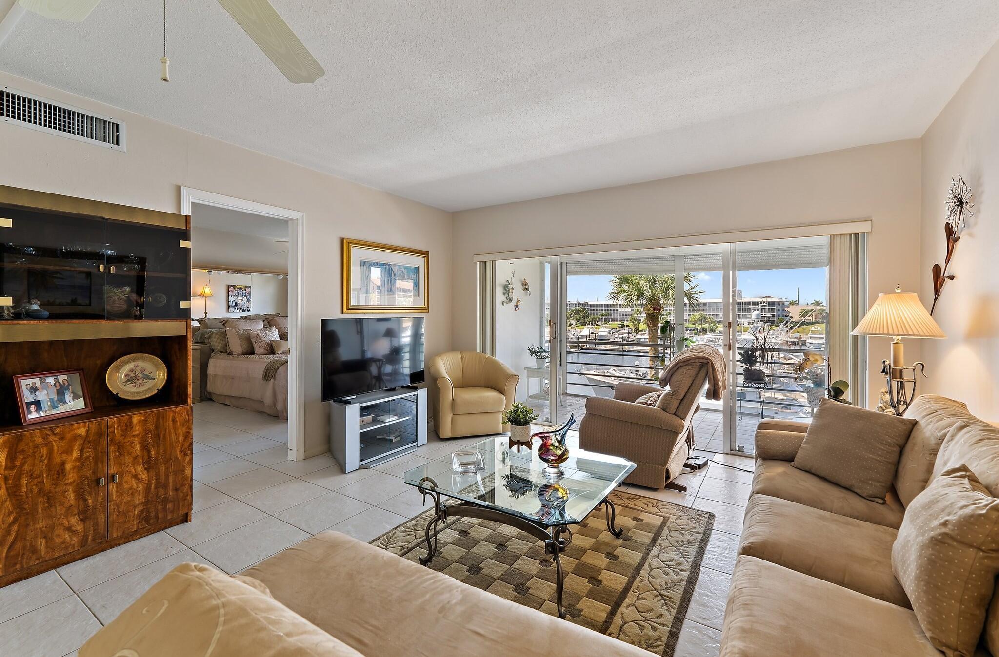 PORTS O CALL CONDOS - Residential