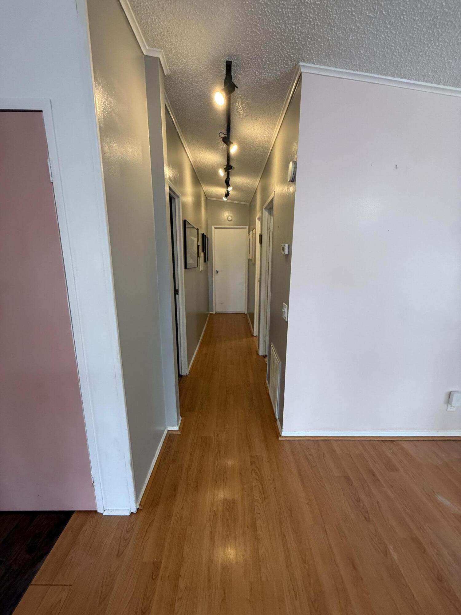 Palm Breezes Club - Residential