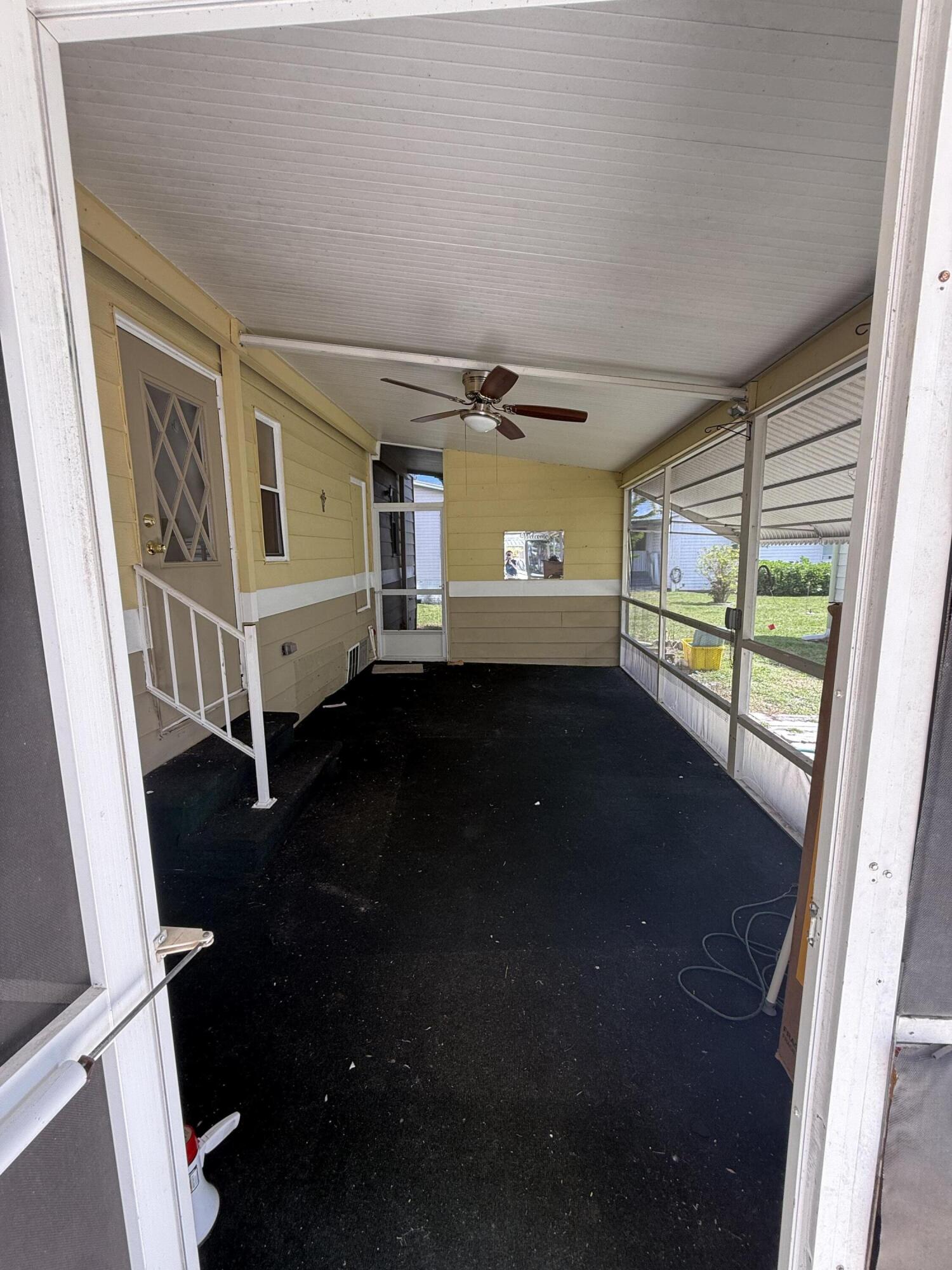 Palm Breezes Club - Residential