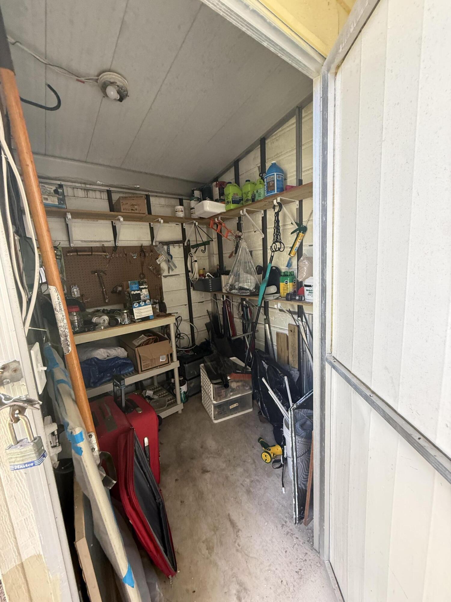 Palm Breezes Club - Residential