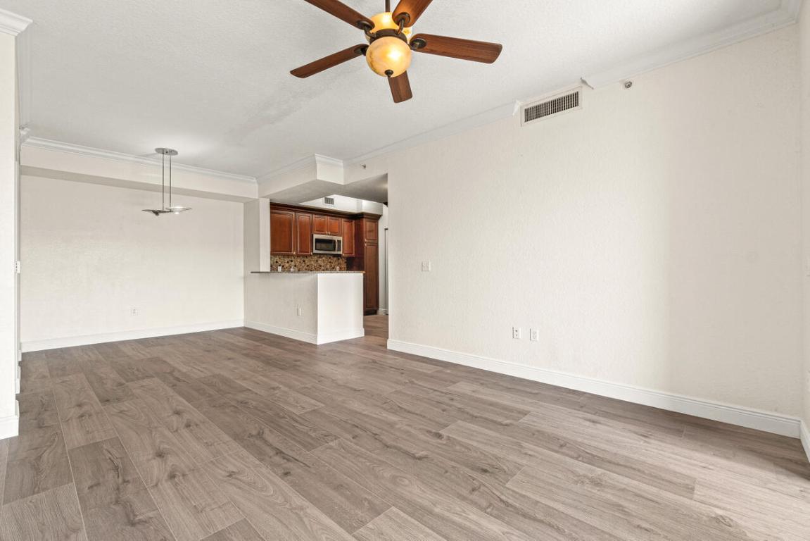 1660 Renaissance Commons Boulevard 2524