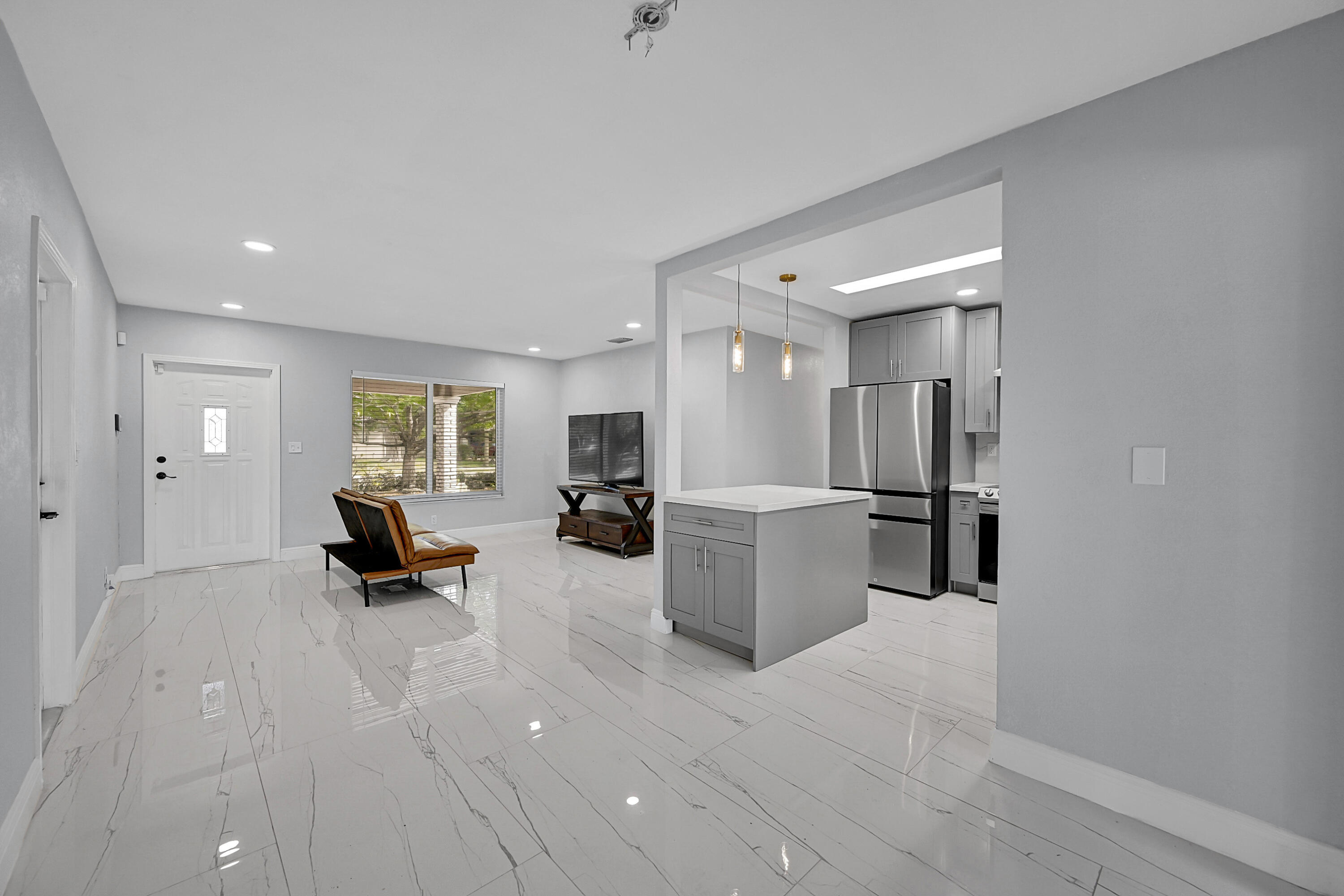 LYONS PARK - Residential Lease