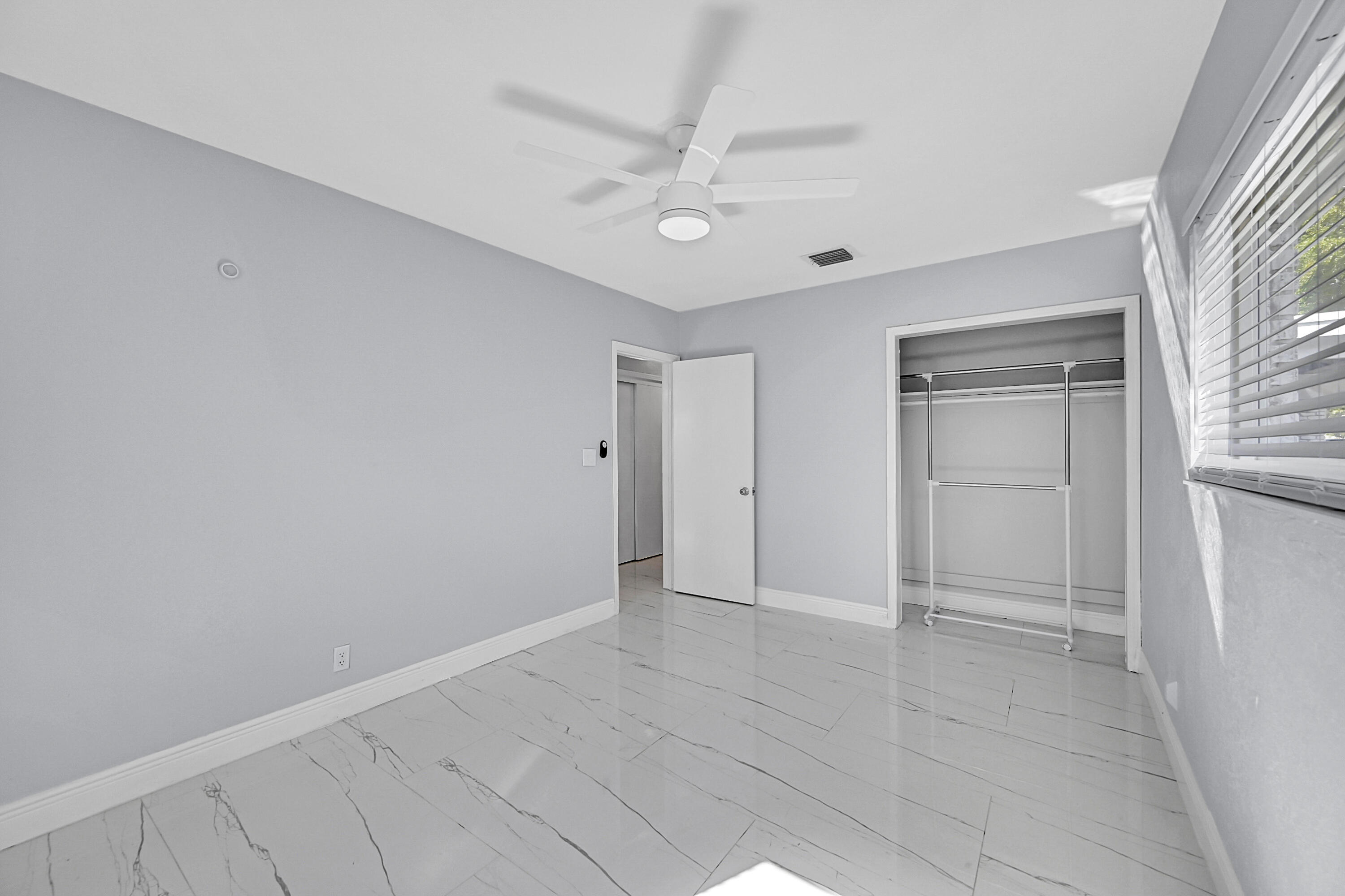 LYONS PARK - Residential Lease