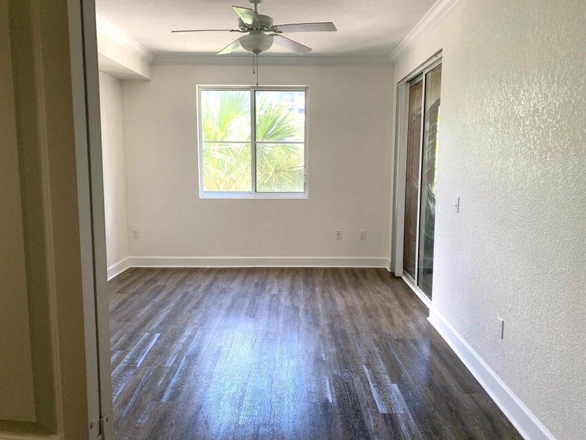 VIZCAYA LAKES CONDO - Residential