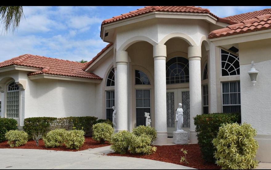 Spacious 5-bedroom, 3-bath home with 2,700 sq ft of living space in a prime location on Airoso Blvd! This well-maintained property features a unique layout, including a private-entry bedroom--perfect for guests, in-laws, or a home office. Enjoy ample room for the whole family, an open living area, and generous natural light throughout. Conveniently located near shopping, schools, and major highways. A rare rental opportunity that combines space, flexibility, and location!