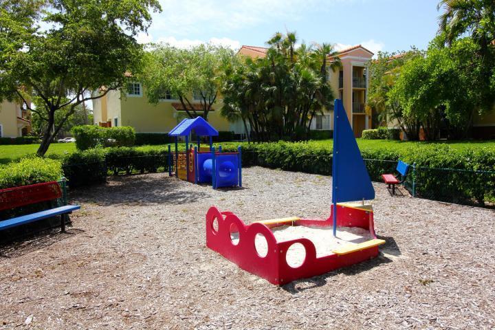 Yacht Club - Residential Lease