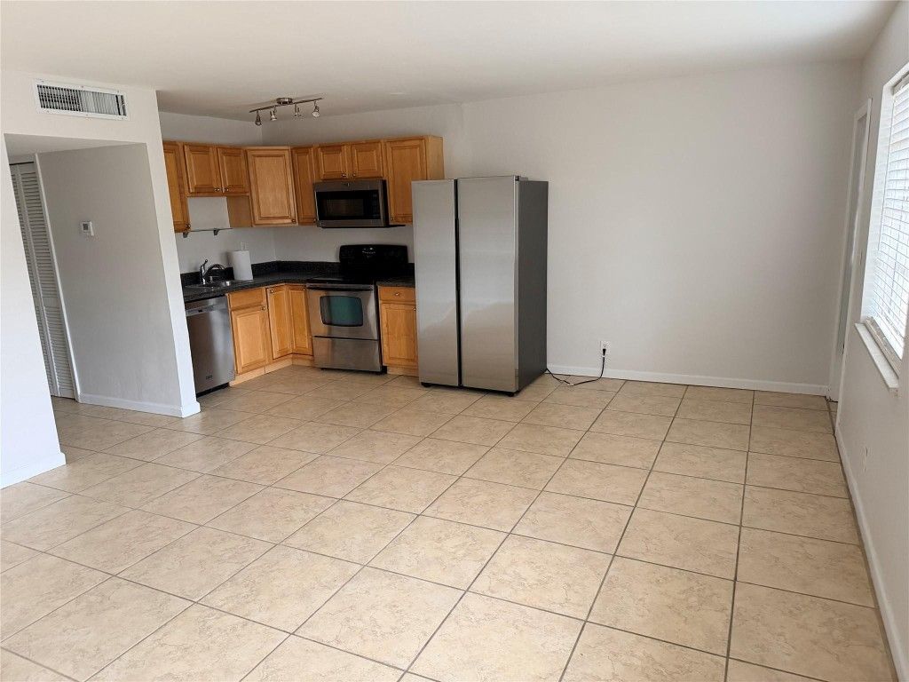 Photo of 4051 NE 13th Avenue #52-3, Oakland Park, FL 33334 (MLS # F10514089)