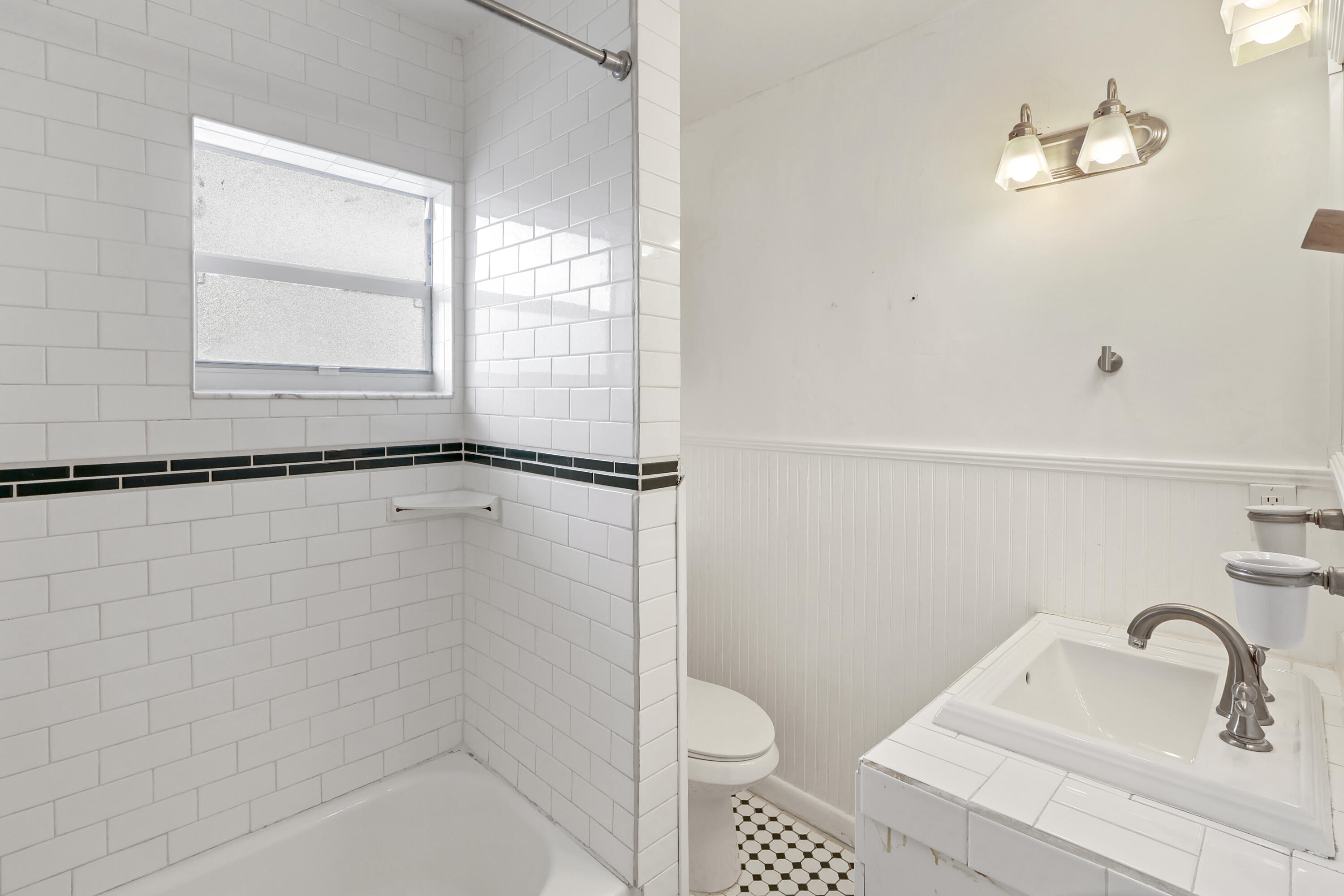 MOSS & HEISLER - Residential Income