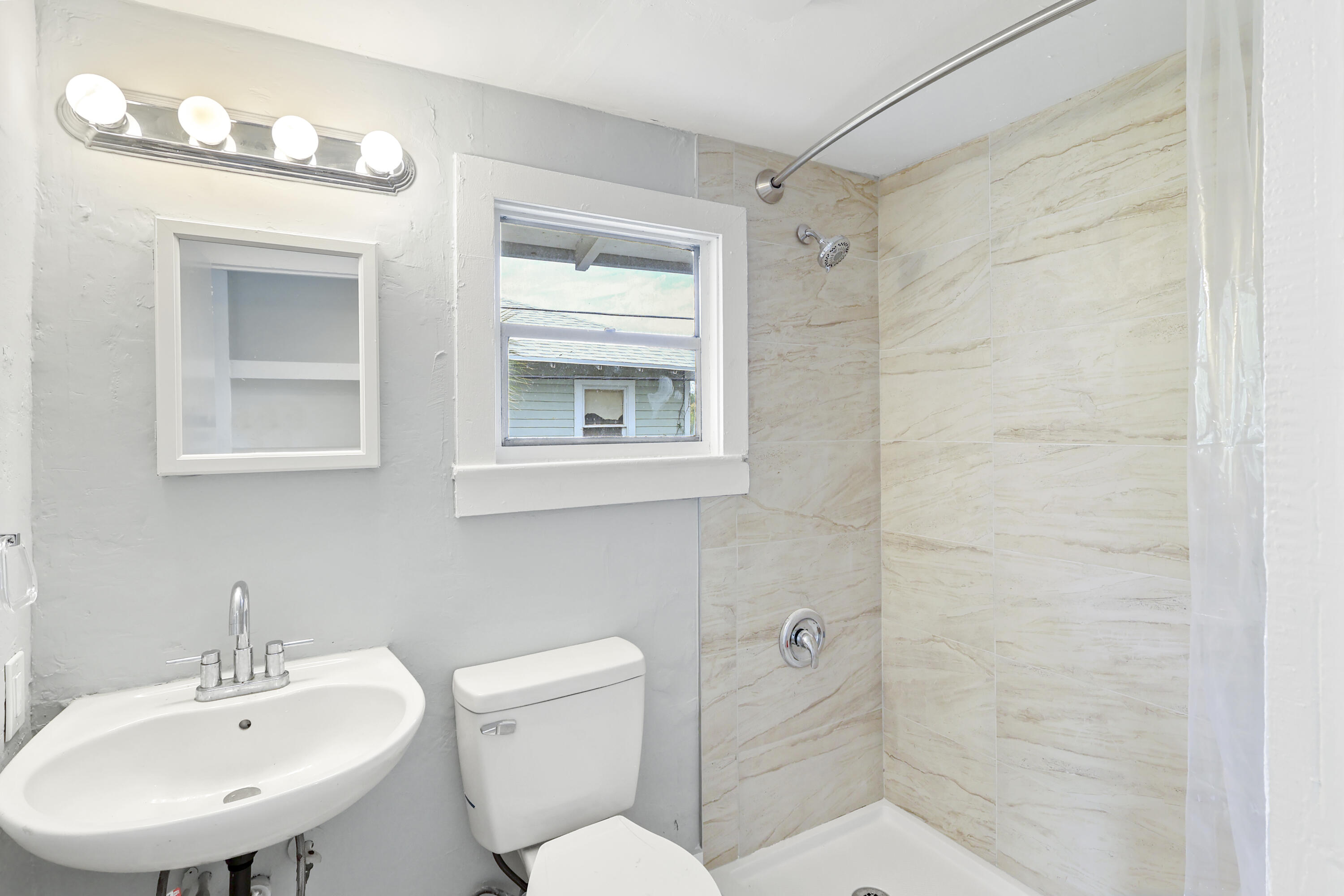 MOSS & HEISLER - Residential Income